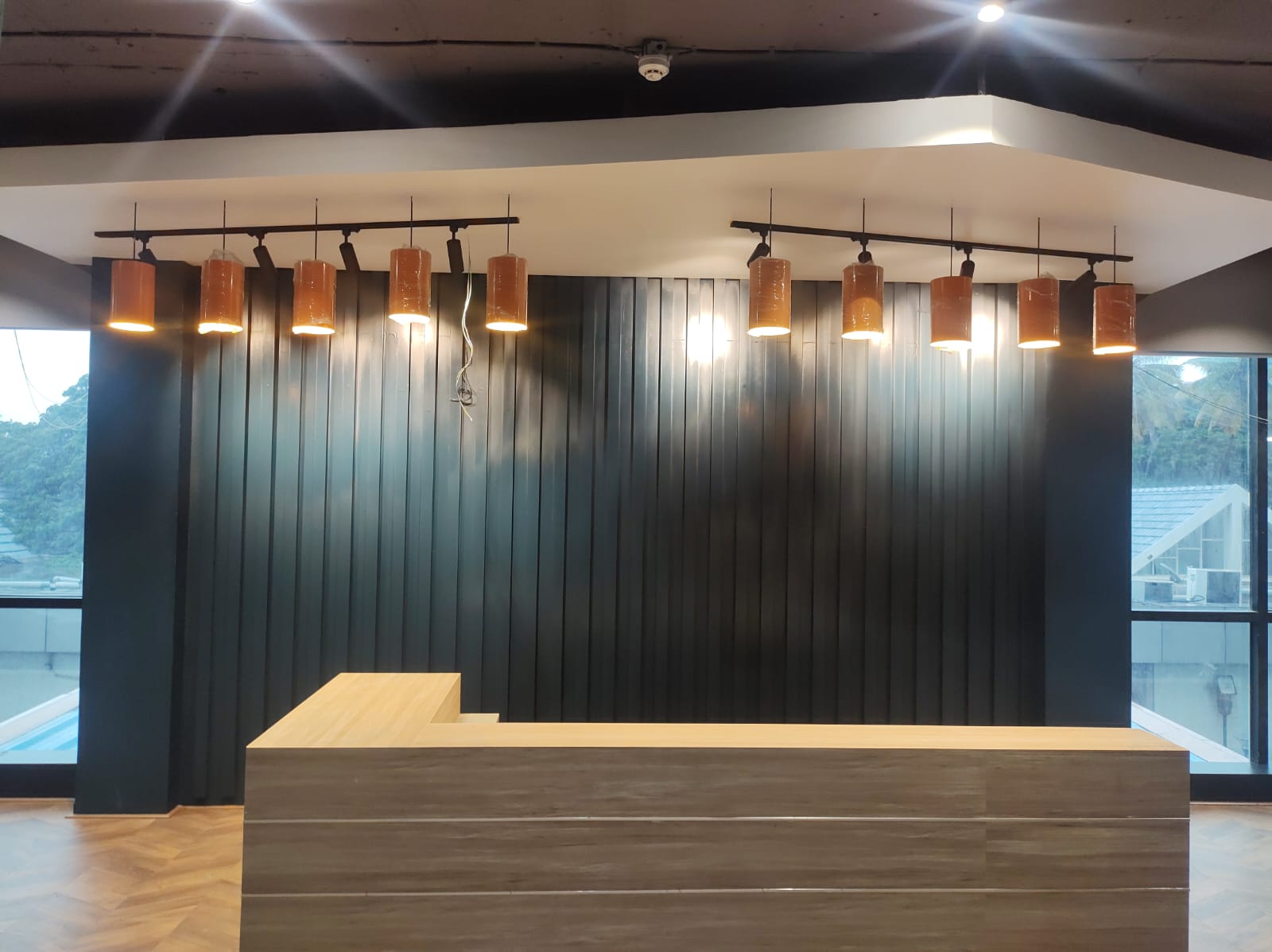 Painting and Wall Décor
